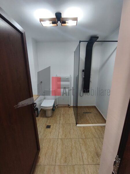 Giulesti, casa 4 camere.