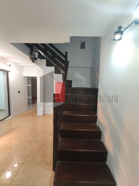 Giulesti, casa 4 camere.